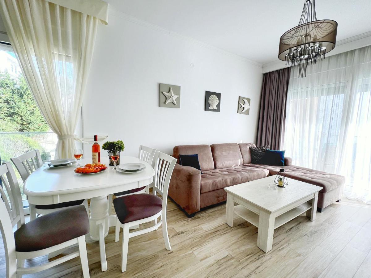Yourhome beach first line Dobrá Voda Exterior foto