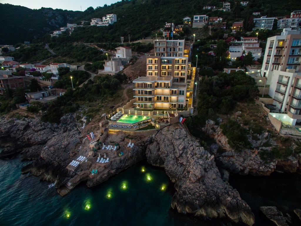 Yourhome beach first line Dobrá Voda Exterior foto