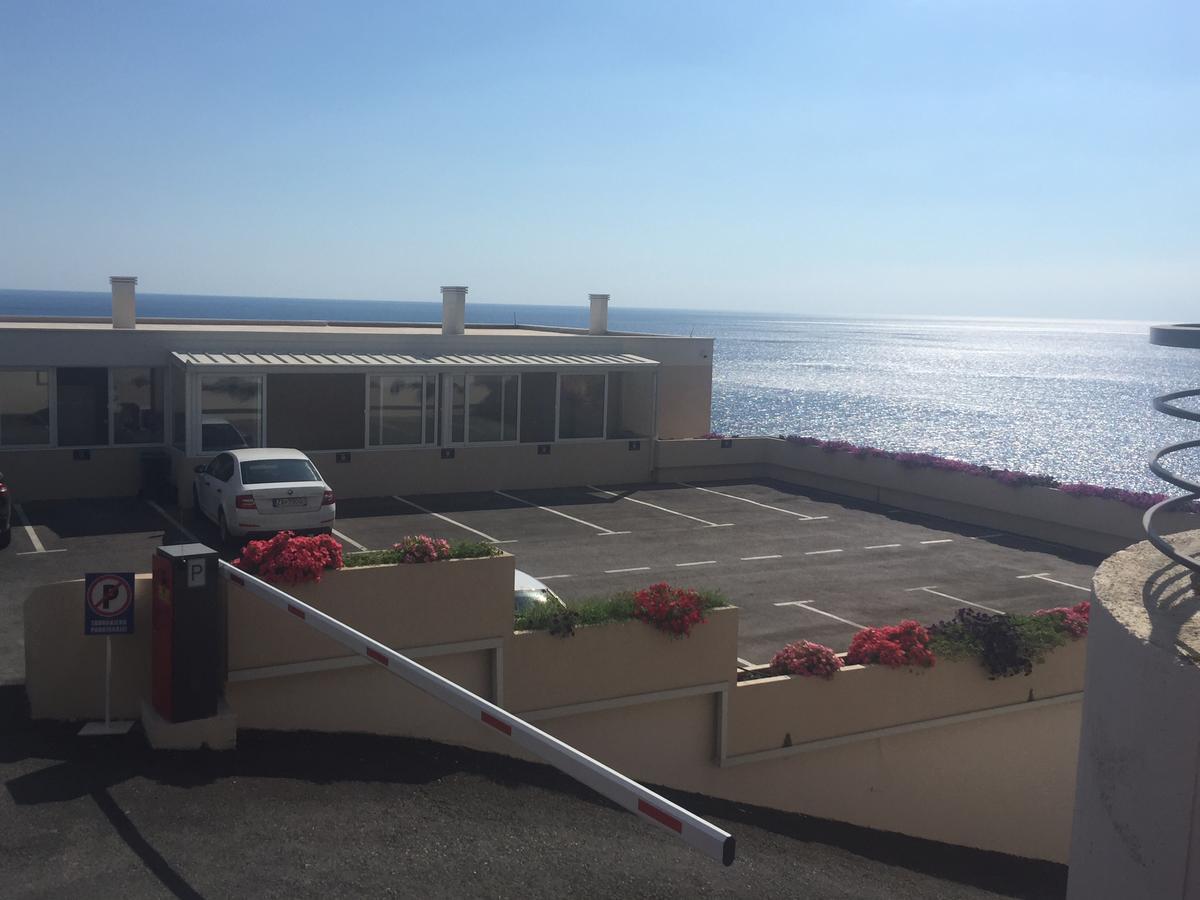 Yourhome beach first line Dobrá Voda Exterior foto